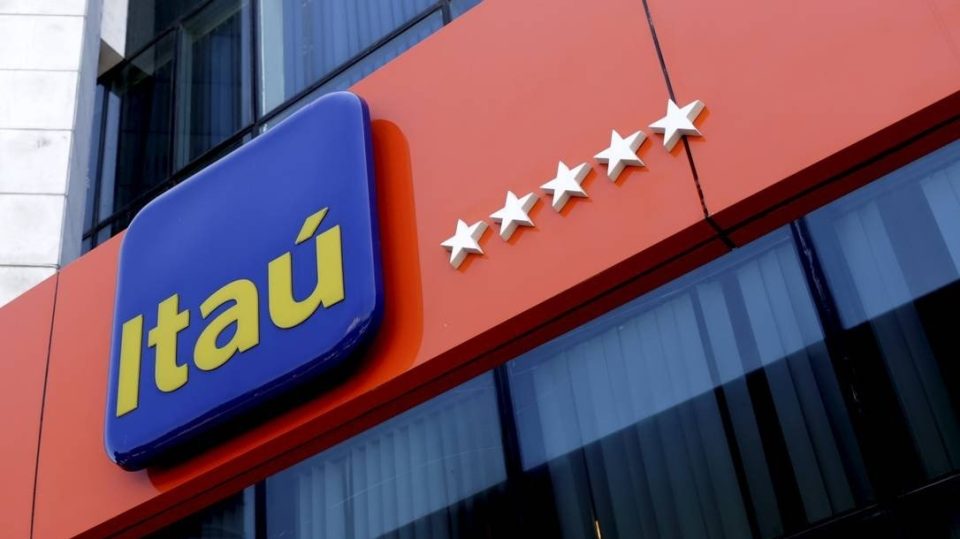 itaú fitch