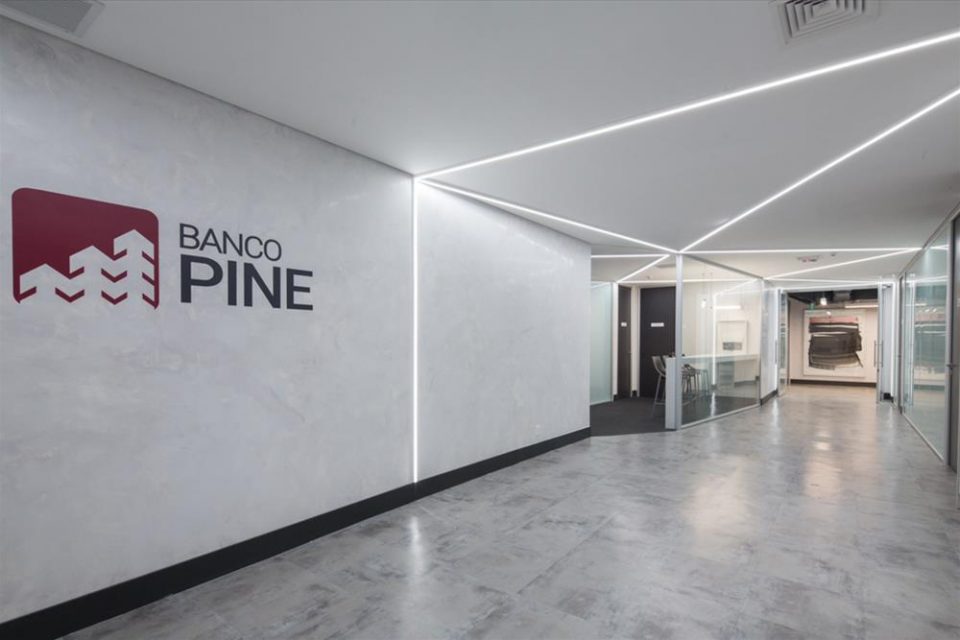 banco pine386